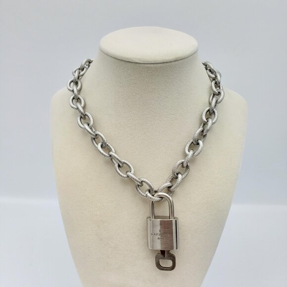 Authentic Louis Vuitton Padlock w/Unbranded Stainless Steel Plated Silver Chain - Picture 10 of 10